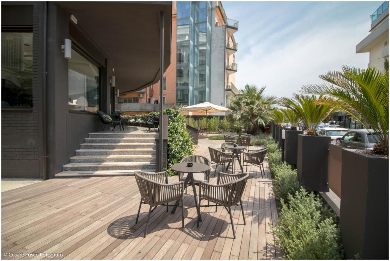 Hotel Caraibi Milano Marittima Exterior photo