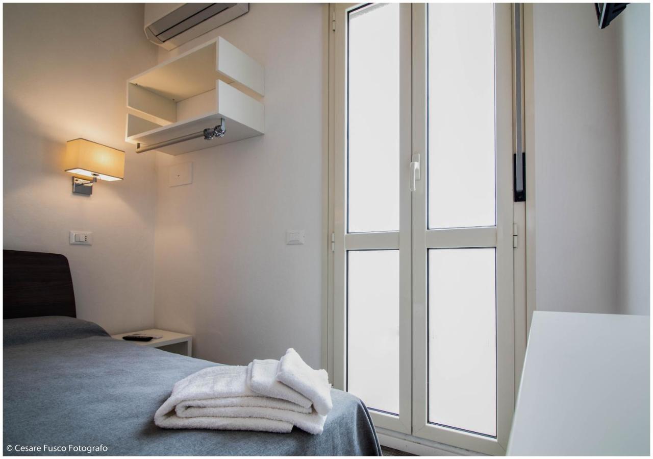 Hotel Caraibi Milano Marittima Exterior photo
